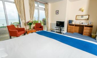 Ocean View Hotel - Housity