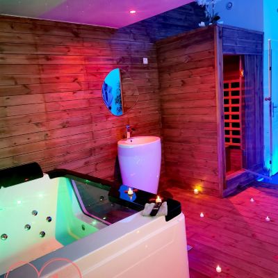 One-Bedroom Suite Lovely Promo Code