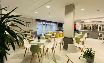 Hotel Bradomin - Housity