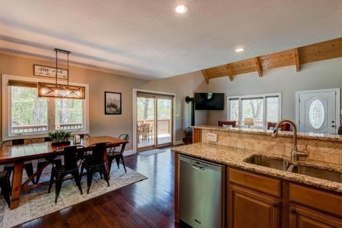 Sugar Rush Three-Bedroom Apartment