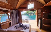 Paolyn Houseboats Coron Island
