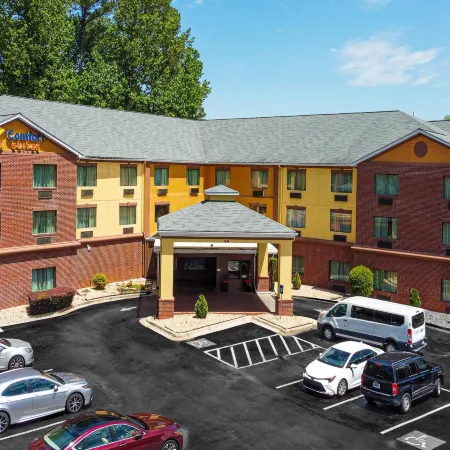Comfort Suites Morrow- Atlanta South Отели в г. Морроу