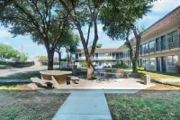 Motel 6 Del Rio, TX