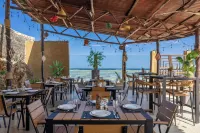 Tulip Residences Mombasa Отели в г. 