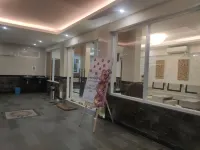 瓦魯倫巴倫巴飯店 瓦魯住宿飯店