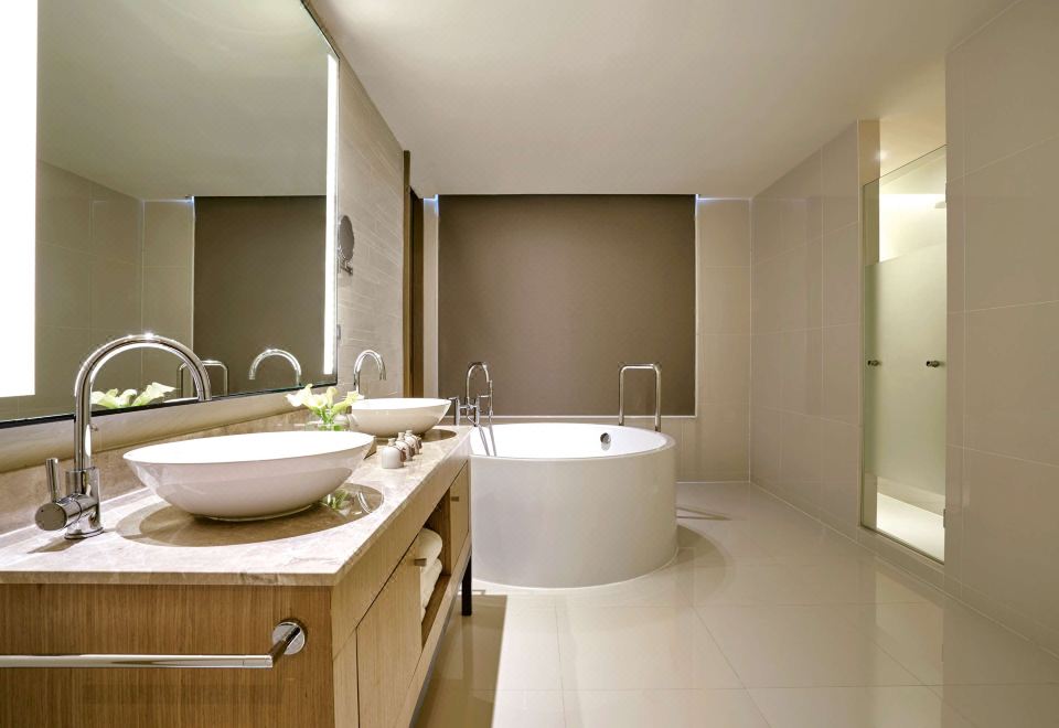 Mövenpick Siam Hotel Na Jomtien PattayaExecutive Suite