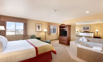 Pinedale Hotel & Suites