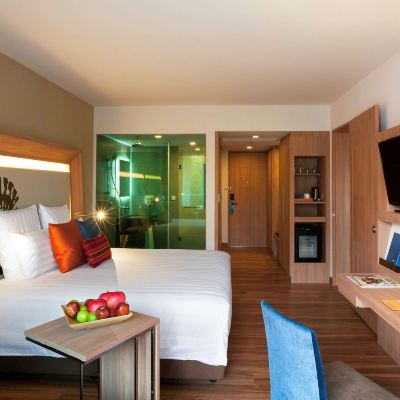 高級特大床房 布吉卡馬拉海灘酒店 （SHA Extra Plus）優惠