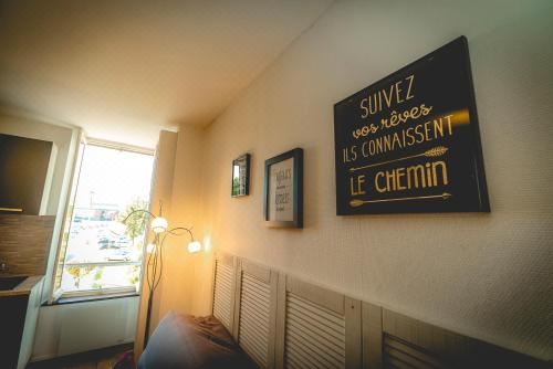 Duplex Dans Centre Ville (Gare;Parking;Wifi) Apartment