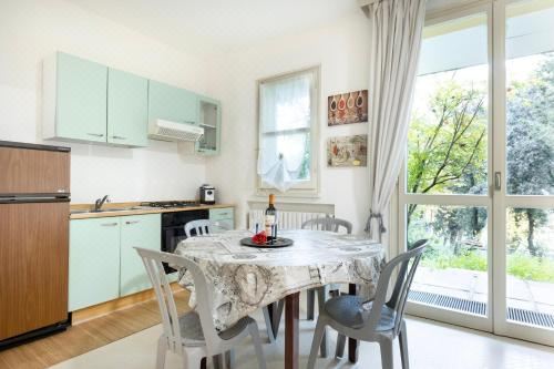 We Home - Riccione Loft Altavilla Apartment with Garden View