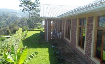 Avocado Lodge - Housity