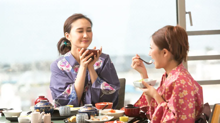 皆生温泉 皆生つるや 四季を奏でるさらさの宿 食事・レストラン