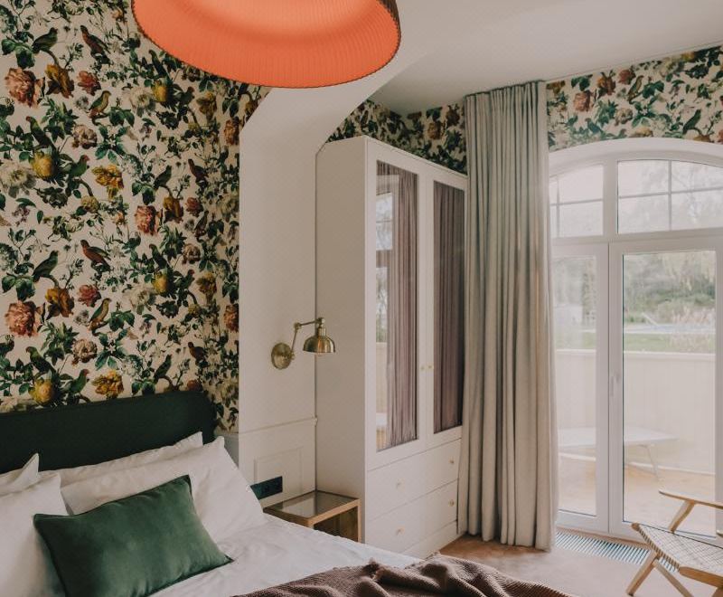 舒适花园景双人间