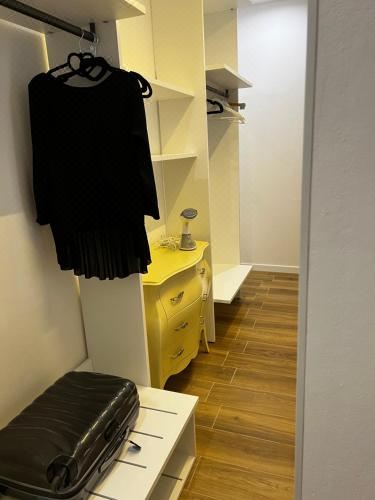 La DamaOne-Bedroom Apartment