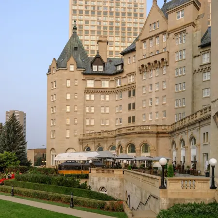 Fairmont Hotel Macdonald