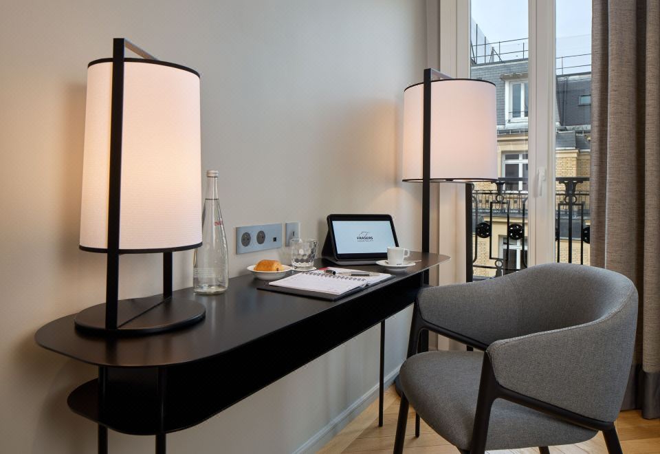 Fraser Suites le Claridge Champs-ElyséesTwo Bedroom Premier Suite