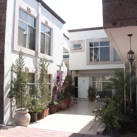 Hotel Rincon Real Suites