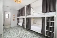 Bungalows Hostel Hotels in 