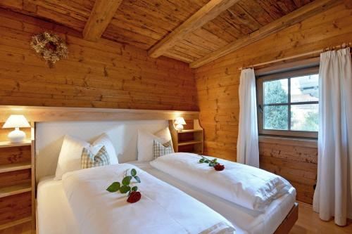 带阳台的两卧室公寓-附楼