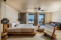 ​Le Grand Bleu Resort