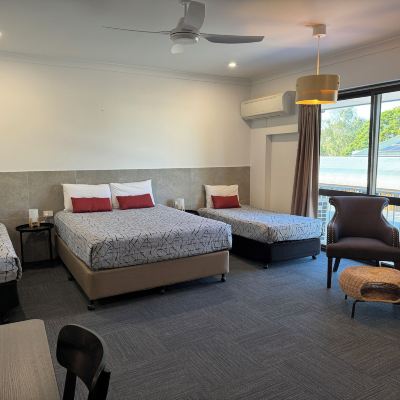 One-Bedroom Family Room Longreach Motor Inn Promo Code