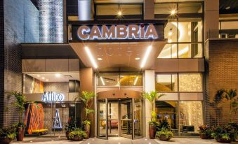 Cambria Hotel Philadelphia Downtown Center City - Housity