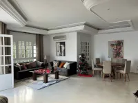 Charming 600sqm Villa With a Large Garden & Pool