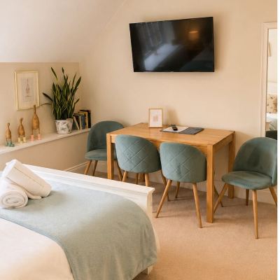Family Quadruple Room, 1 Bedroom (Duck) The Lodge at Broadway Promo Code