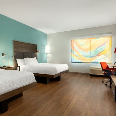 Guest Room With 2 Queen Beds And Tub-Mobility/Hearing Accessible Tru by Hilton Sandusky, Oh Promo Code