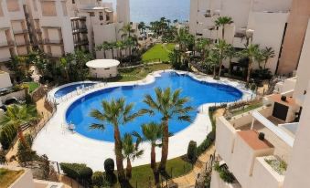 Beach Front Penthouse with Own Pool. BP8B