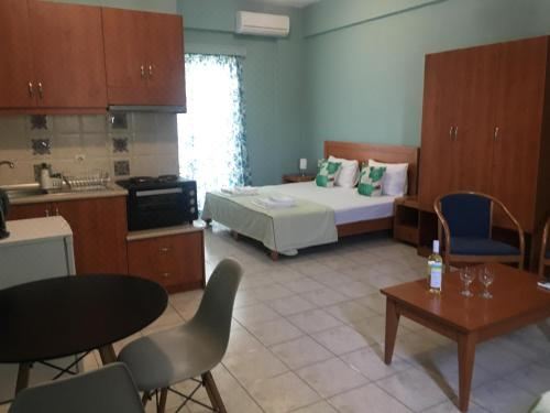 Helios Apartments Studio With Mountain View