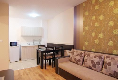 一卧室公寓（带阳台）