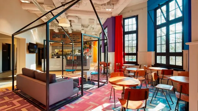 Generator Amsterdam 食事・レストラン