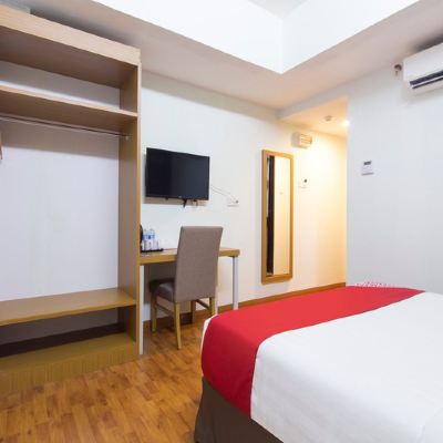 Bilik Standard Kupon Capital O 978 Midaris Hotel