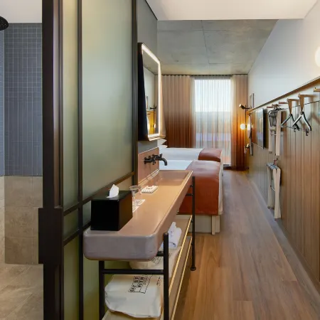 Moxy Sydney Airport