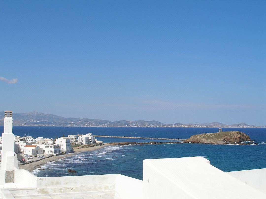 Inaxos Studios, Viewing Apollo Temple. - Naxos