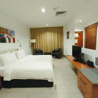 Queen Superior Kupon Gloria Swiss Hotel & Apartment Sandakan