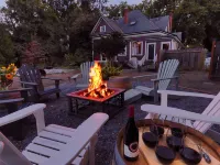 Cozy private apartment in a historic Victorian house close to downtown Hotels in Walla Walla