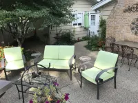 1810 Emerson House Bed & Breakfast - Adults Only Ξενοδοχεία στην πόλη Beloit