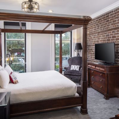 Standard Room, 1 King Bed, Historic View River Street Inn Promo Code
