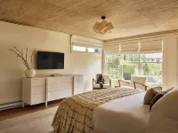 Block Island Beach House Hotels in Block Island