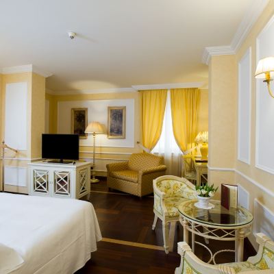Quadruple Room Palazzo Alabardieri Promo Code