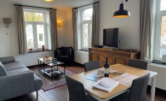 Le Baron Apartments - Housity