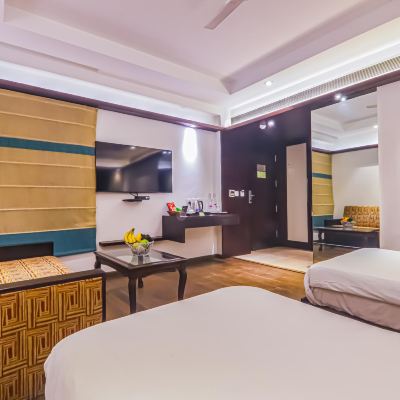 Executive Twin Room Grand Godwin Promo Code