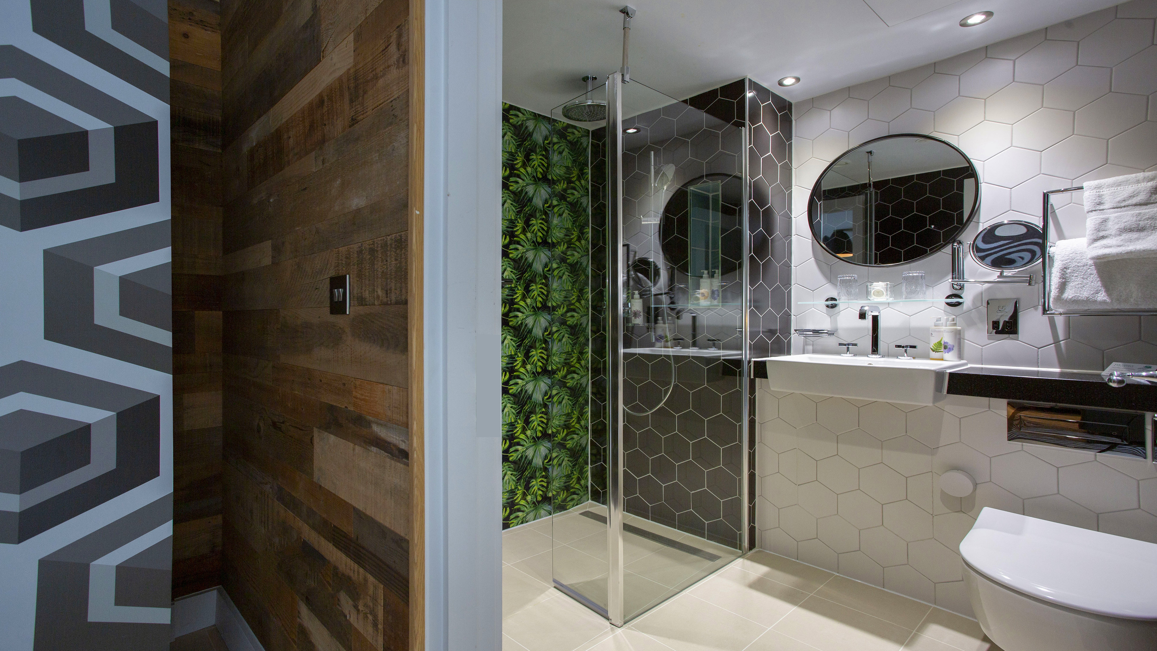 甄选特大床房（带迷你冰箱）