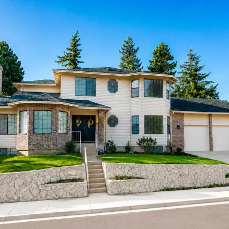 Spacious 5,000+ sq ft house, Close to PDX Airport Отели в г. Грешам