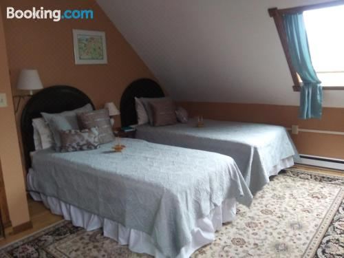 The Governor's Inn Deluxe King Room