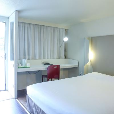Double Room Hotel Inn Design Resto Novo Sainte Luce Sur Loire Promo Code