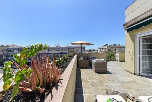 Penthouse Daniela in Puerto Mogan IX Two-Bedroom Apartment