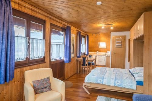 高级一卧室带阳台公寓